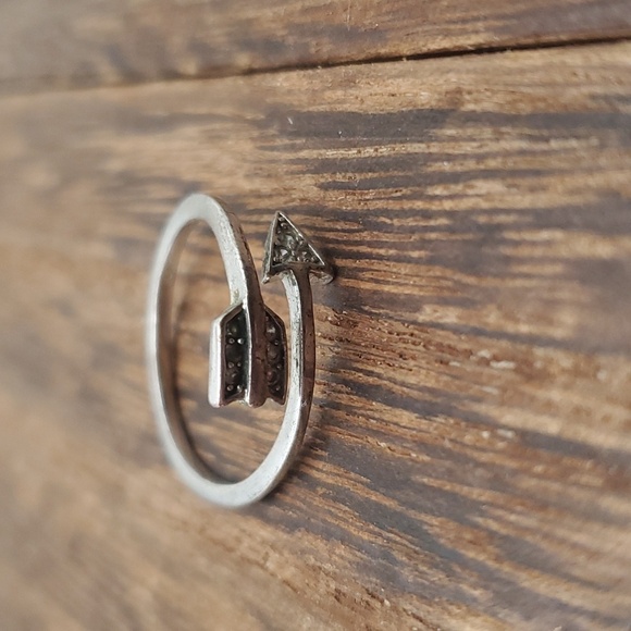 R229 Tiny diamonds S925 sterling arrow wrap ring adjustable band silver - Picture 1 of 3